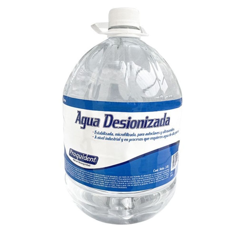Agua Desionada x 3800 ml Proquident. El agua desionada o agua desmineralizada es usada para autoclaves en procesos de...